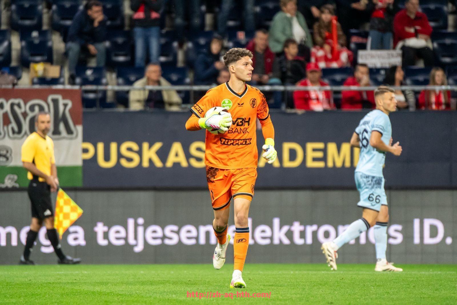 华体会hth登录入口-世俱杯反击战术打法及成功实例分析